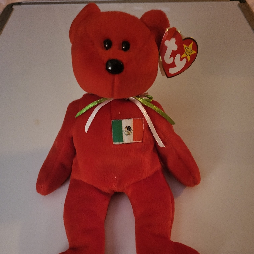 Ty Beanie Baby Bear International Osito